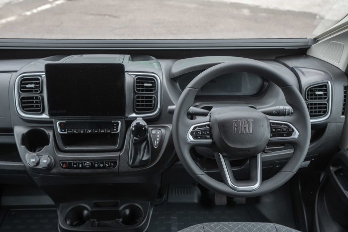 164_interior-10_1.jpg