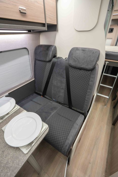 164_interior-15_1.jpg