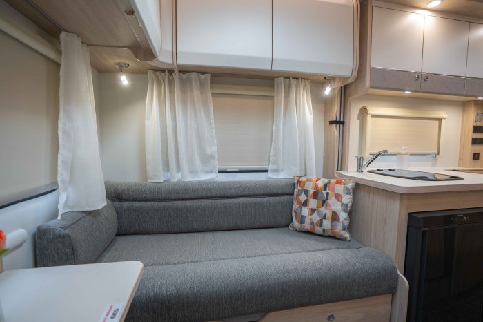 196+_interior-13_2.jpg