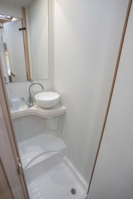 196+_interior-16_3.jpg