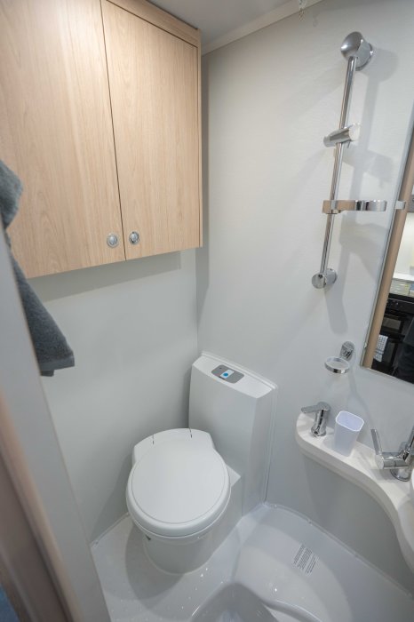196+_interior-18_2.jpg