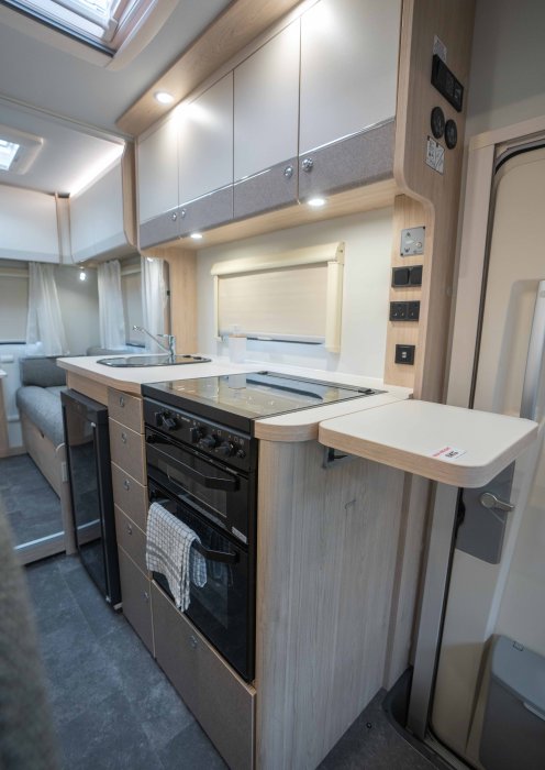 196+_interior-8_3.jpg