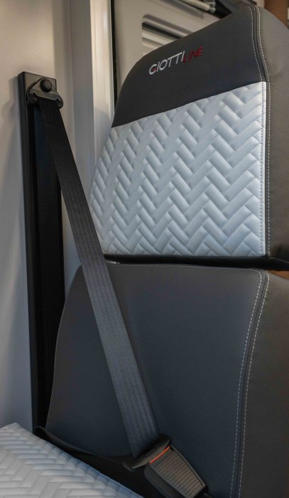397_interior-21_5.jpg
