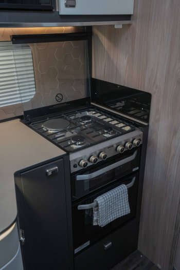 884_interior_dressed_up-11.jpg