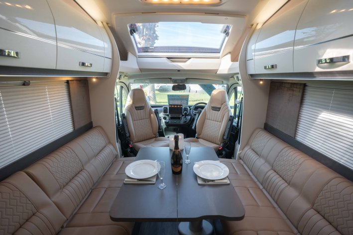 884_interior_dressed_up-6.jpg