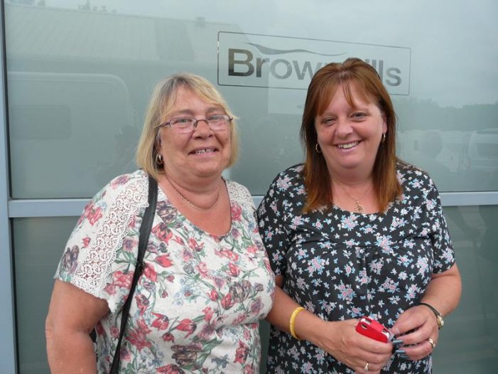 Brownhills_Motor_Homes_003.JPG