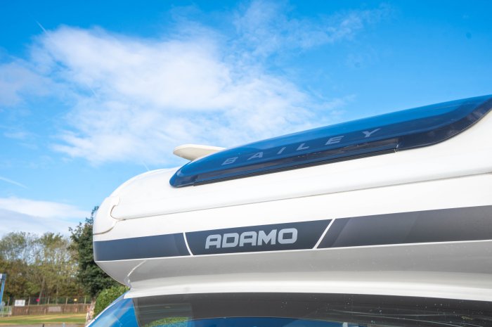 adamo-6_2.jpg