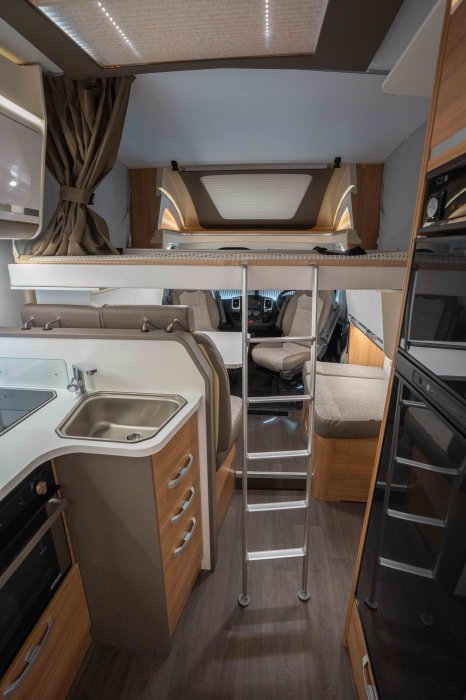 adria_sltt-28.jpg