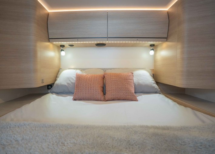 c86_night_ed_interior-17_2.jpg
