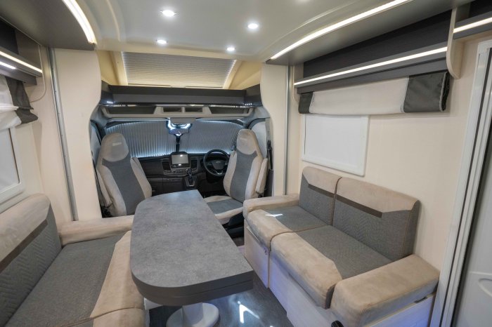 chausson-12_7.jpg