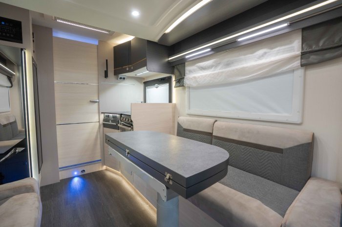 chausson-13_7.jpg