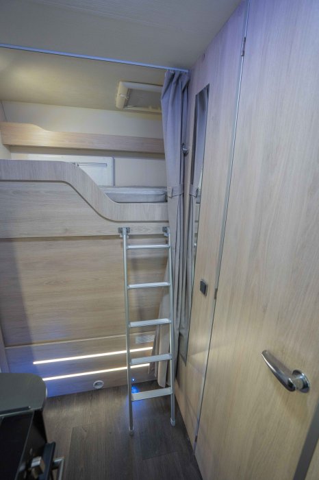 chausson-17_5.jpg
