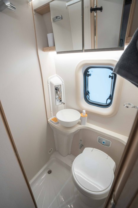 cv80_interior-17_2.jpg
