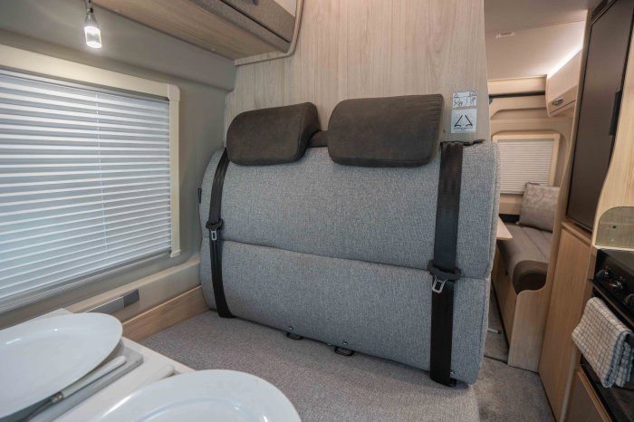 cv80_interior-6_2.jpg