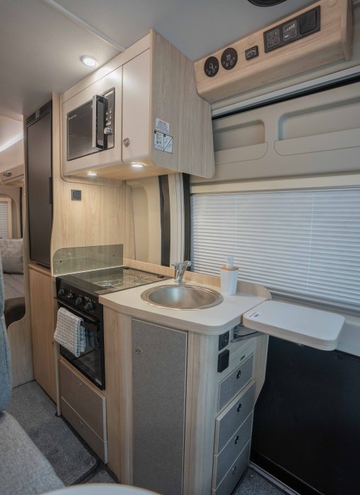 cv80_interior-8_3.jpg