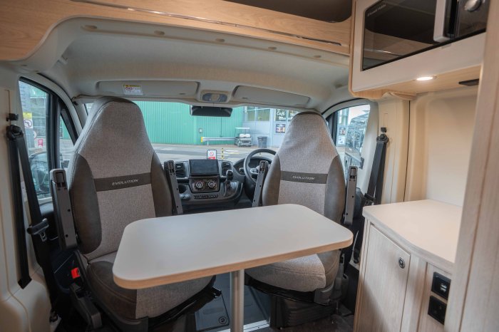 elddis_cv60-11_1.jpg