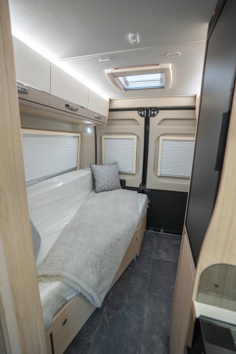 elddis_cv60-21_2.jpg
