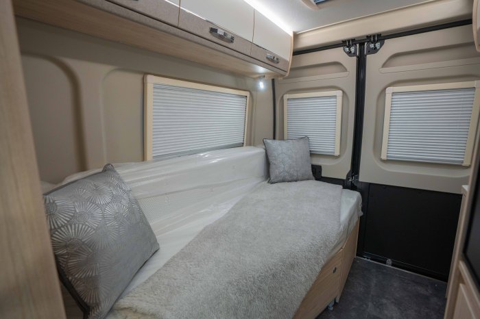elddis_cv60-22_2.jpg