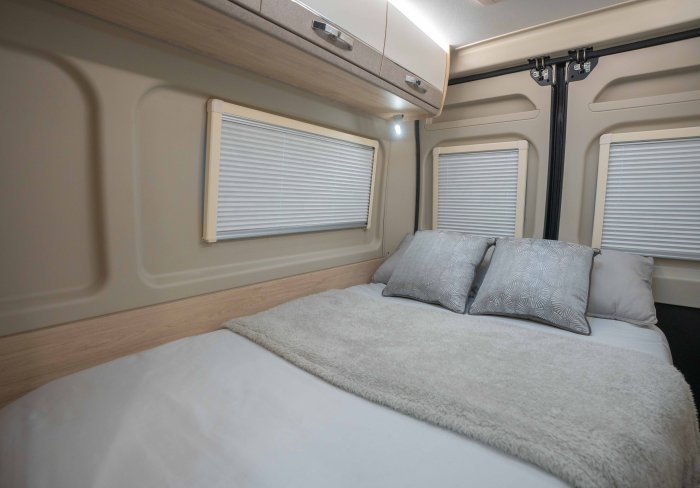 elddis_cv60-27_2.jpg