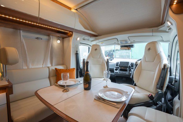 milan_interior_696f-2.jpg