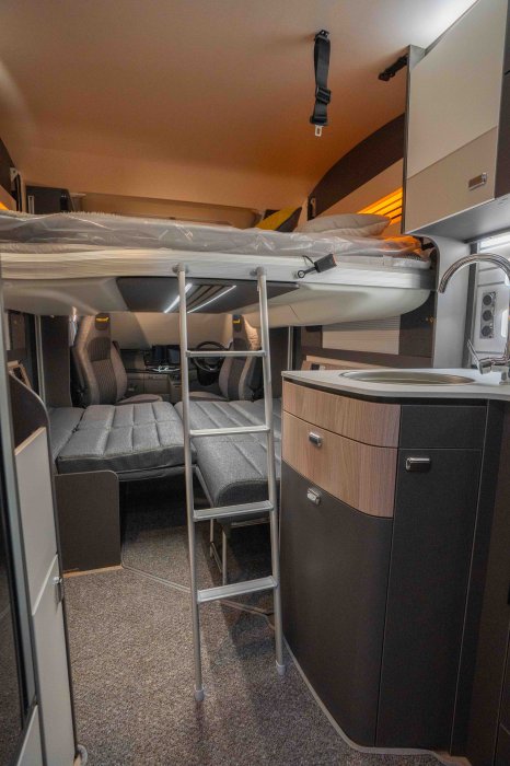 trekker_540_interior-17_4.jpg