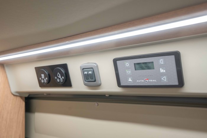 v_line-14_2.jpg