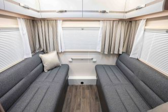 475_interior_jet_manual-12_1.jpg
