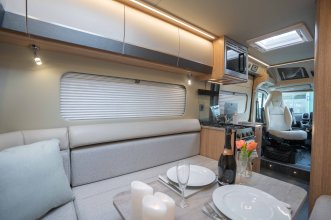 v_line_610_interior_dressed_up-13_1.jpg