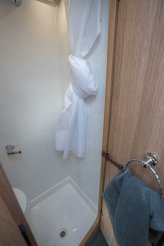 v_line_610_interior_dressed_up-16_1.jpg