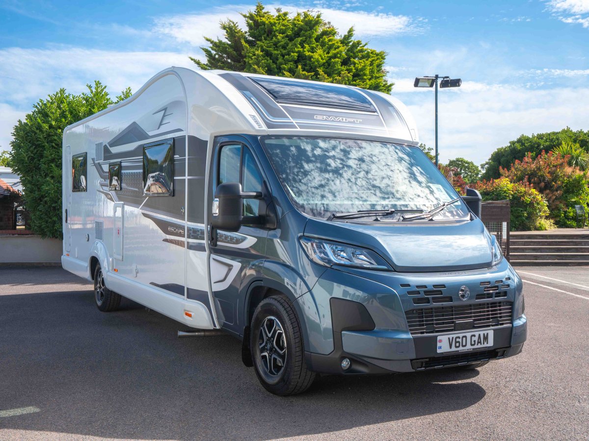Swift Escape 674 180BHP Auto - Exterior - Front
