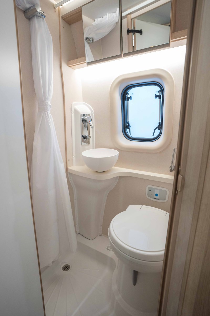 2025 Elddis Evolution CV80 60th Edition 140BHP